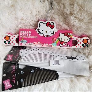Hello Kitty hangers & Hair combs ✨FINAL PRICE✨